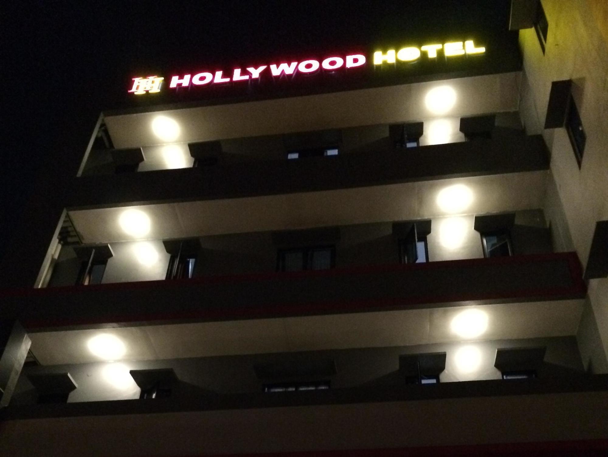 Hollywood Hotel Yakarta Exterior foto